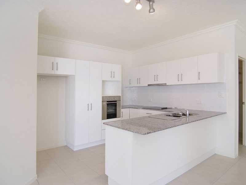 4/15 Minnie Street, Cairns City QLD 4870