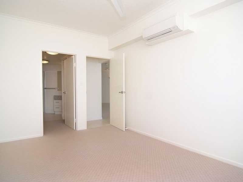 4/15 Minnie Street, Cairns City QLD 4870