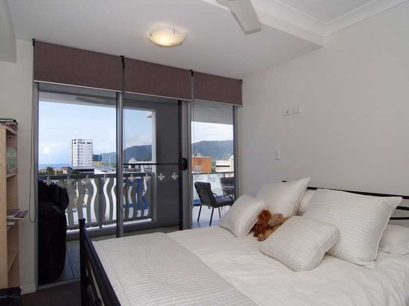 704/125 Grafton Street, Cairns City QLD 4870