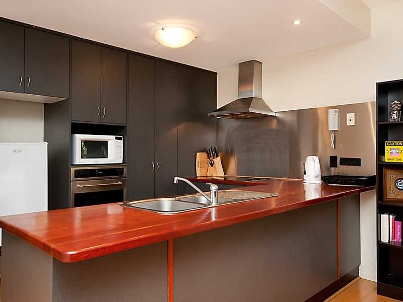 33 Digger Street, Cairns North QLD 4870