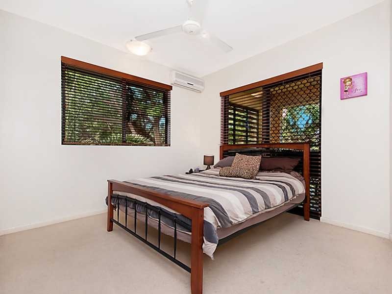 33 Digger Street, Cairns North QLD 4870