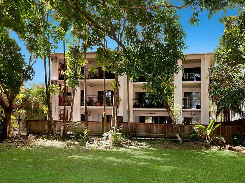 33 Digger Street, Cairns North QLD 4870