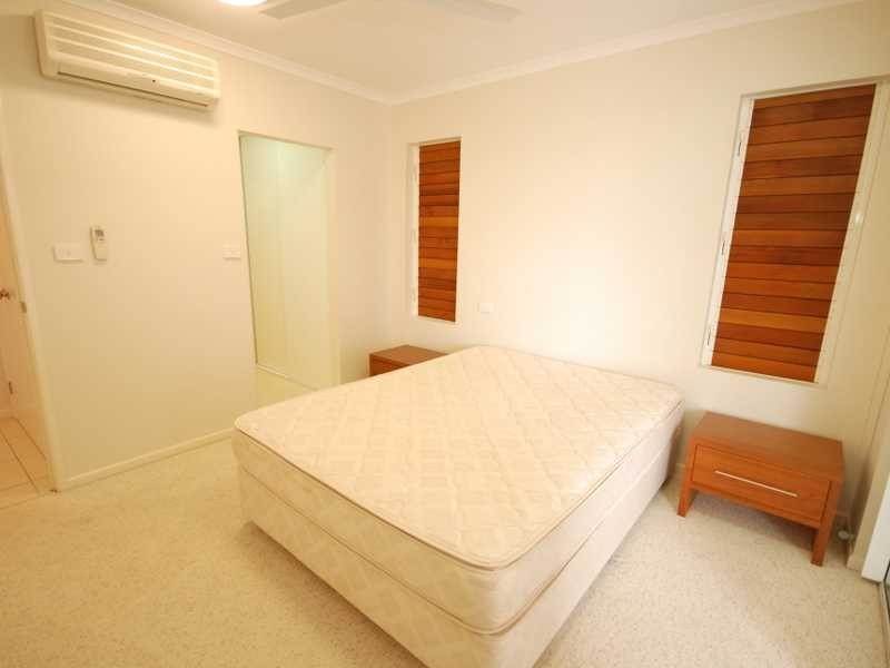 8/18 Smith Street, Cairns North QLD 4870