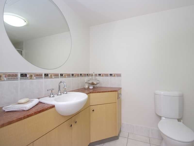 501/3 Abbott Street, Cairns City QLD 4870