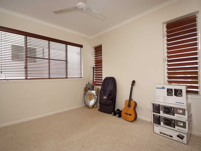 15/18 Smith Street, Cairns North QLD 4870