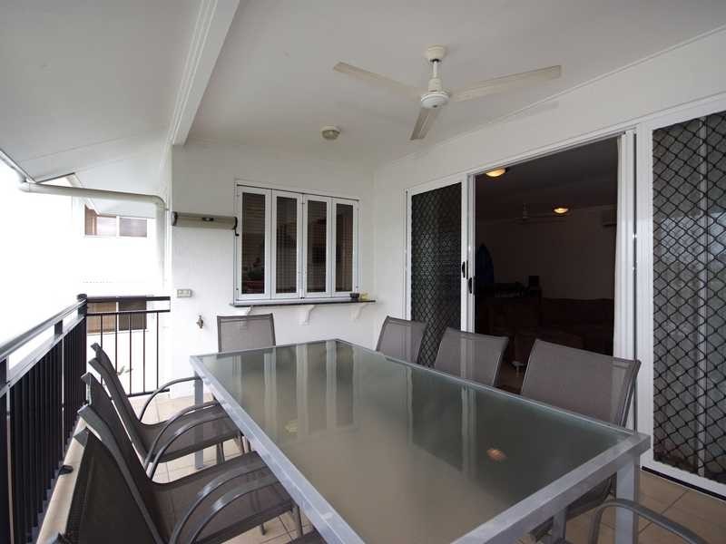 15/18 Smith Street, Cairns North QLD 4870