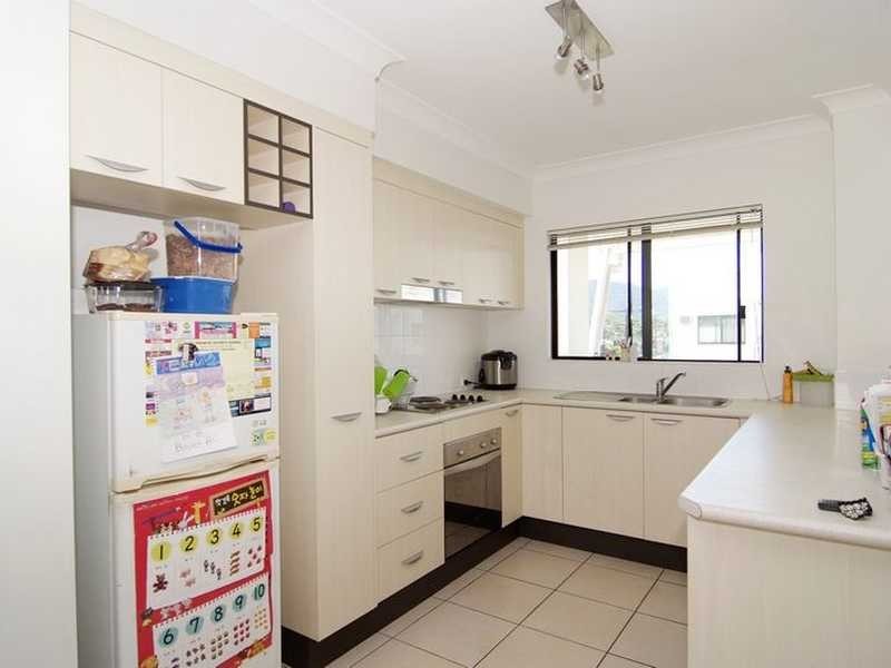 19/44 Pease Street, Cairns QLD 4870