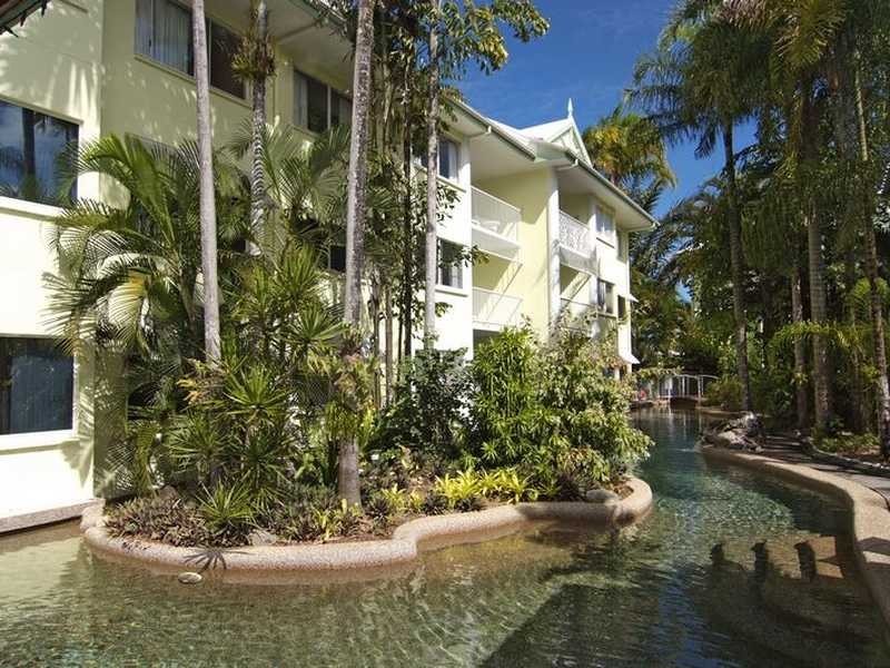 202/219 Mcleod Street, Cairns North QLD 4870