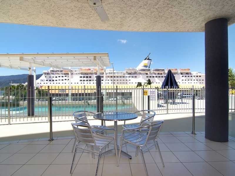 304/2-4 Lake Street, Cairns City QLD 4870