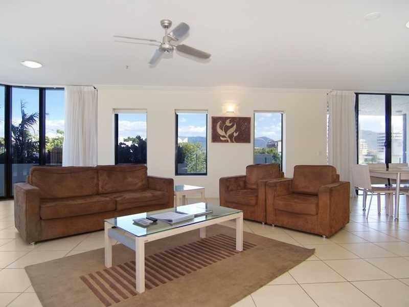 304/2-4 Lake Street, Cairns City QLD 4870