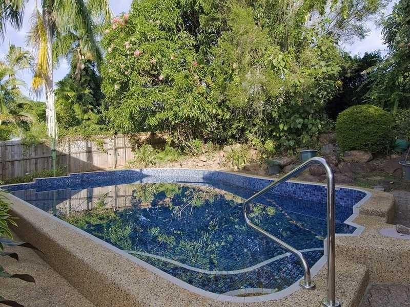 87 Mansfield Street, Earlville QLD 4870