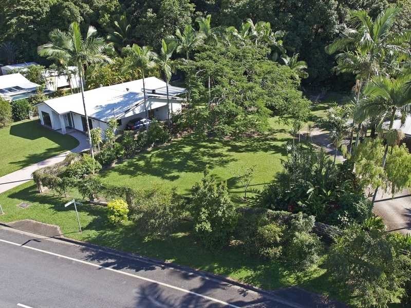 77 Survey Street, Smithfield QLD 4878