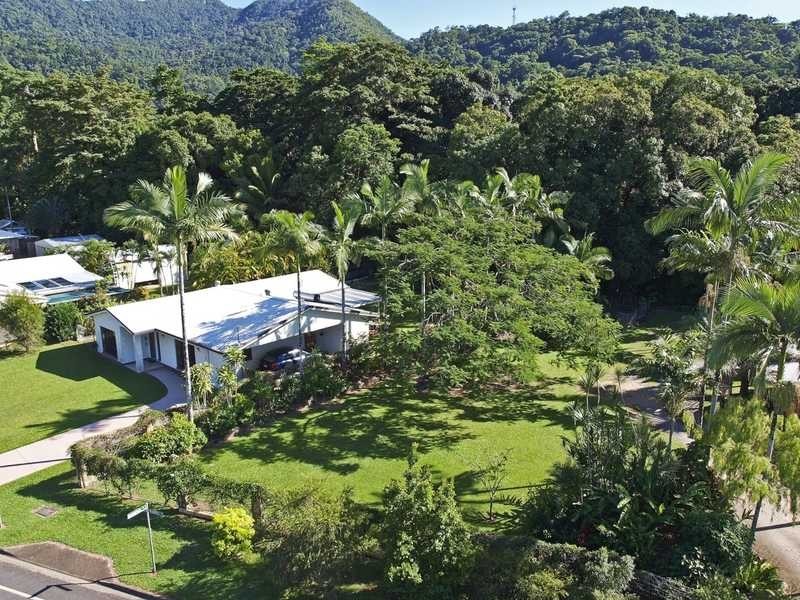 77 Survey Street, Smithfield QLD 4878