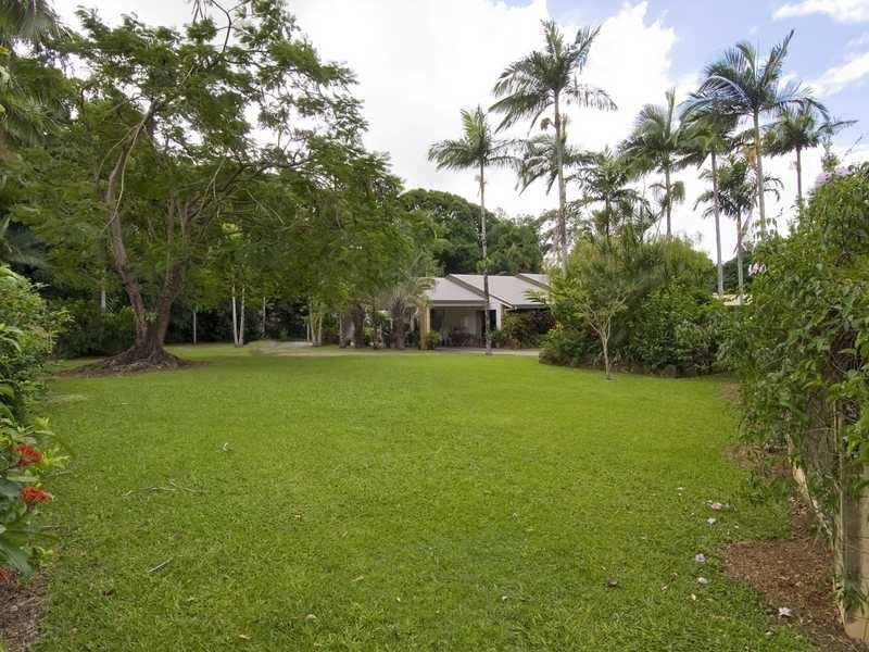 77 Survey Street, Smithfield QLD 4878