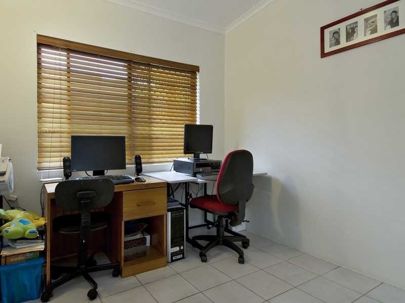 8 Vista Street, Bayview Heights QLD 4868