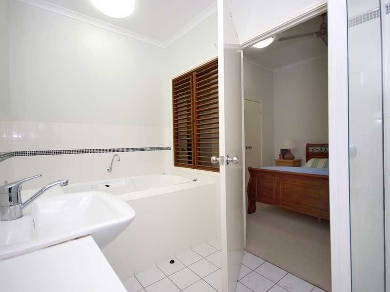3/15 Clare Street, Cairns QLD 4870
