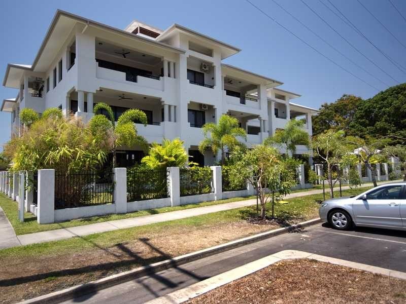 3/15 Clare Street, Cairns QLD 4870