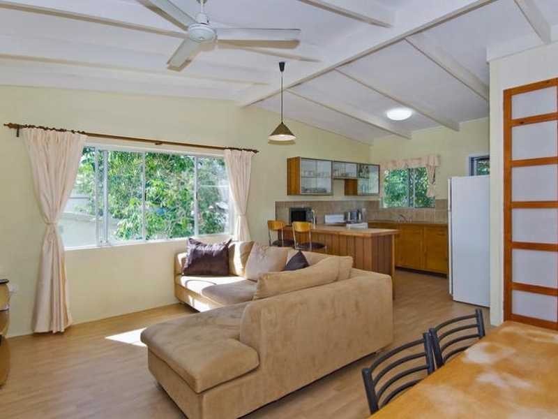 6/102 Wistaria Street, Holloways Beach QLD 4878
