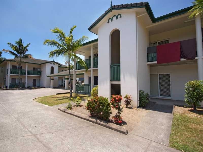 6/342 Mccoombe Street, Mooroobool QLD 4870