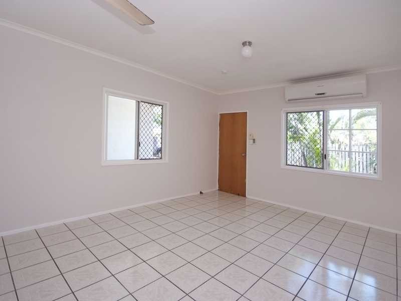 3/354 Mccoombe Street, Mooroobool QLD 4870