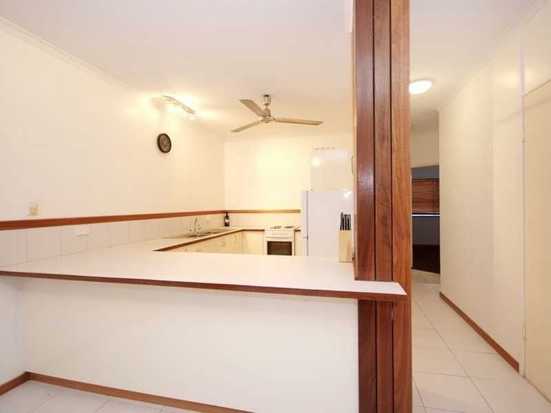 2/13 Springfield Crescent, Manoora QLD 4870