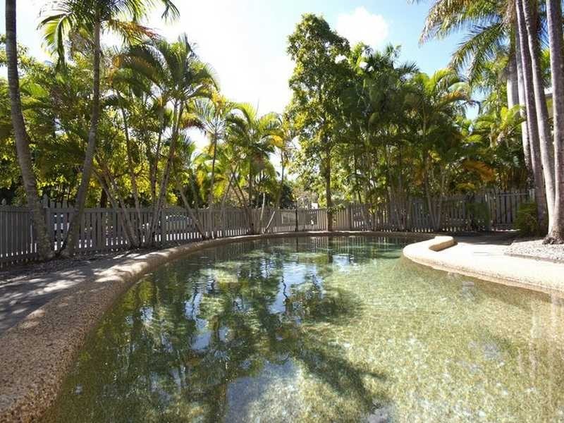 2/13 Springfield Crescent, Manoora QLD 4870
