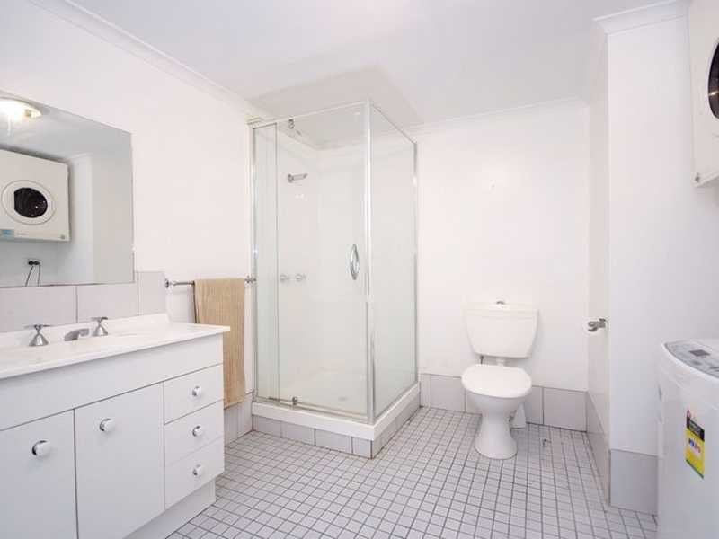 2/13 Springfield Crescent, Manoora QLD 4870