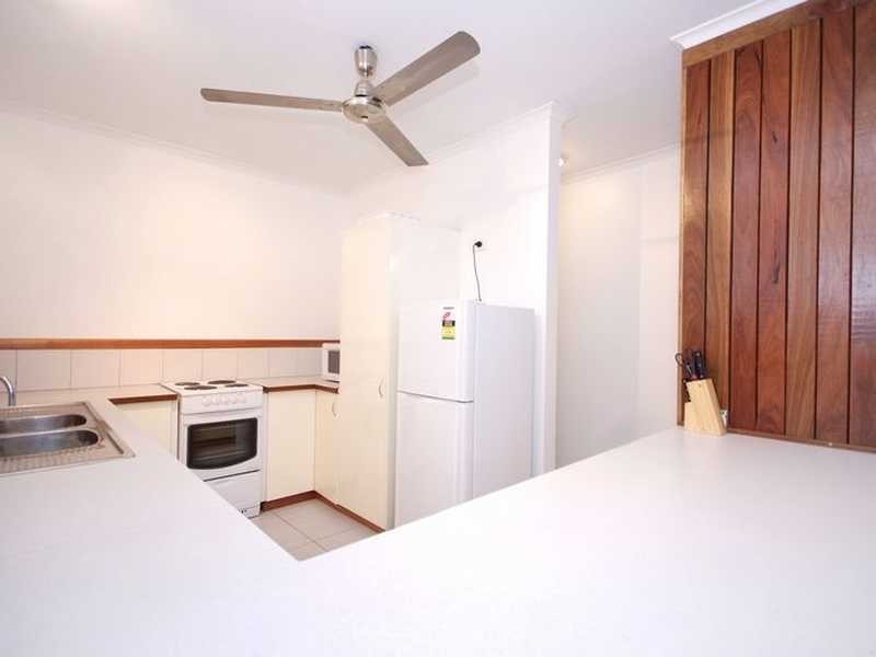 2/13 Springfield Crescent, Manoora QLD 4870