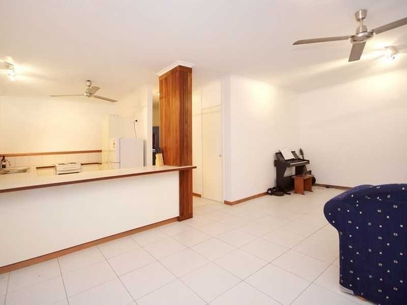 2/13 Springfield Crescent, Manoora QLD 4870