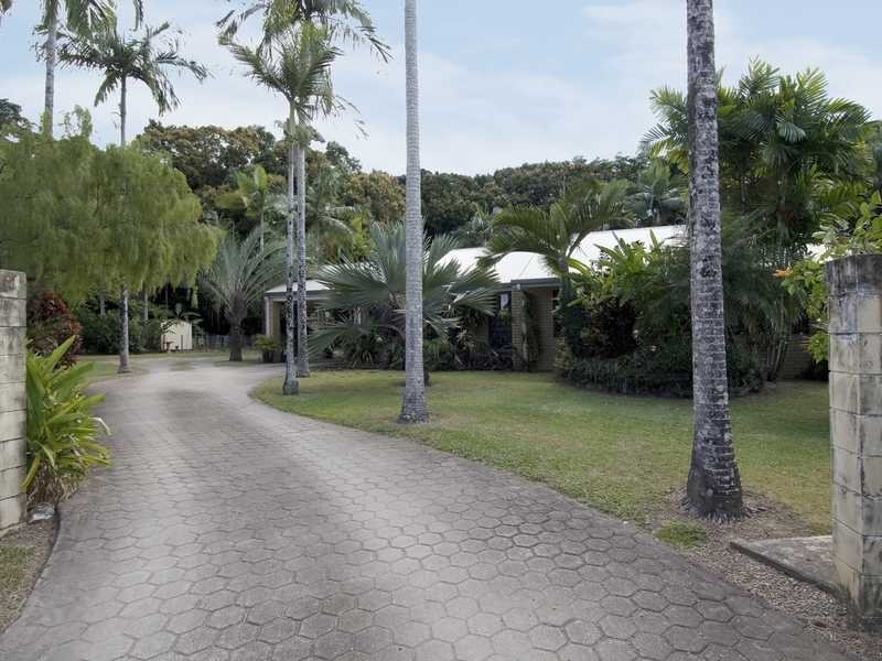 75 Survey Street, Smithfield QLD 4878