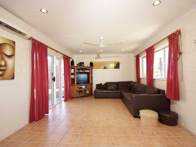 11 Wirrah Street, Bayview Heights QLD 4868