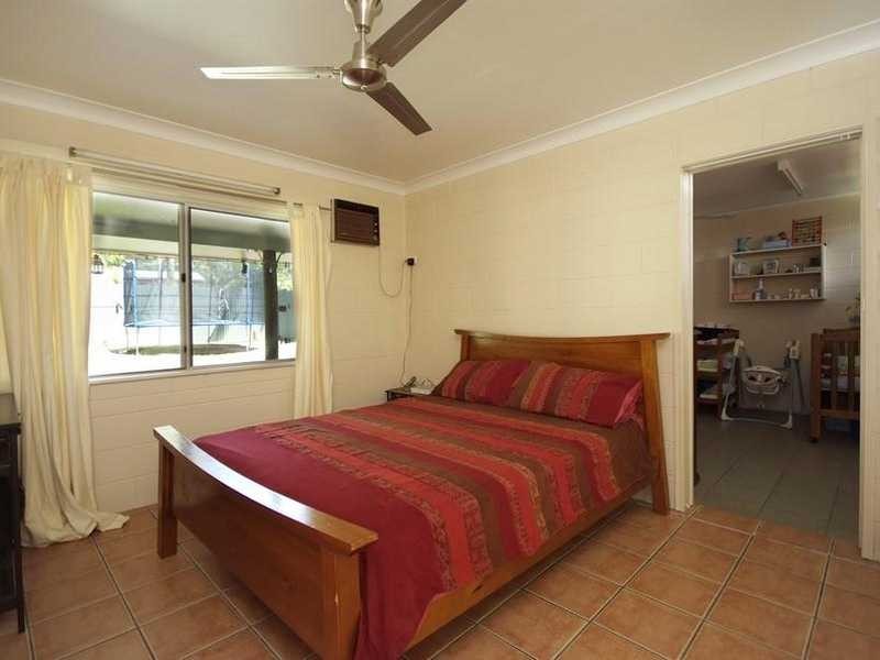 11 Wirrah Street, Bayview Heights QLD 4868