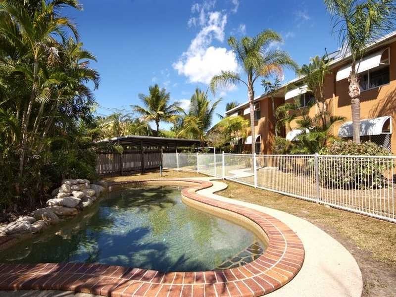 1/4 Chester Court, Manunda QLD 4870