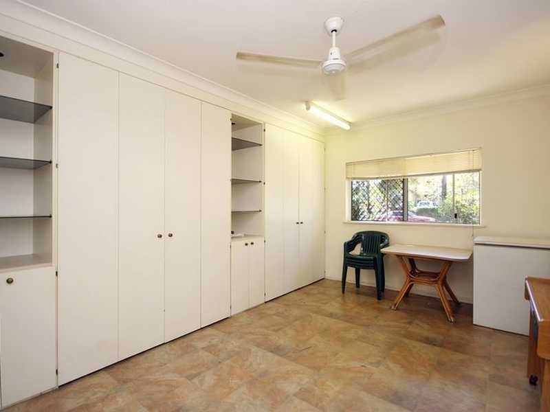 1/4 Chester Court, Manunda QLD 4870