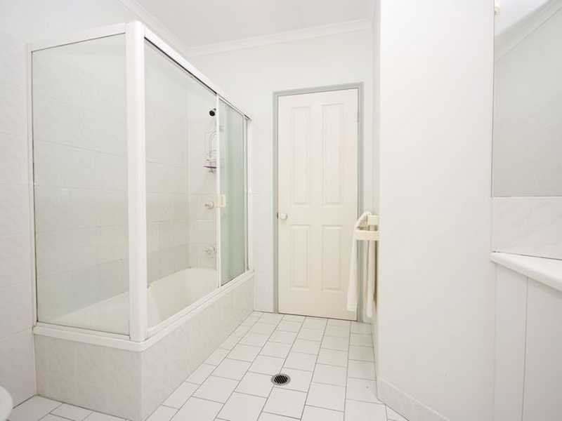 4/60 Charles Street, Parramatta Park QLD 4870