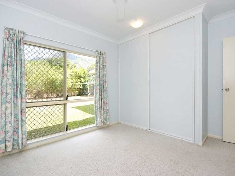 1 Banyan Close, Mount Sheridan QLD 4868