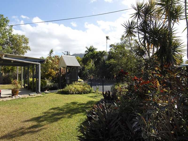 12 Rollinia Close, Manoora QLD 4870