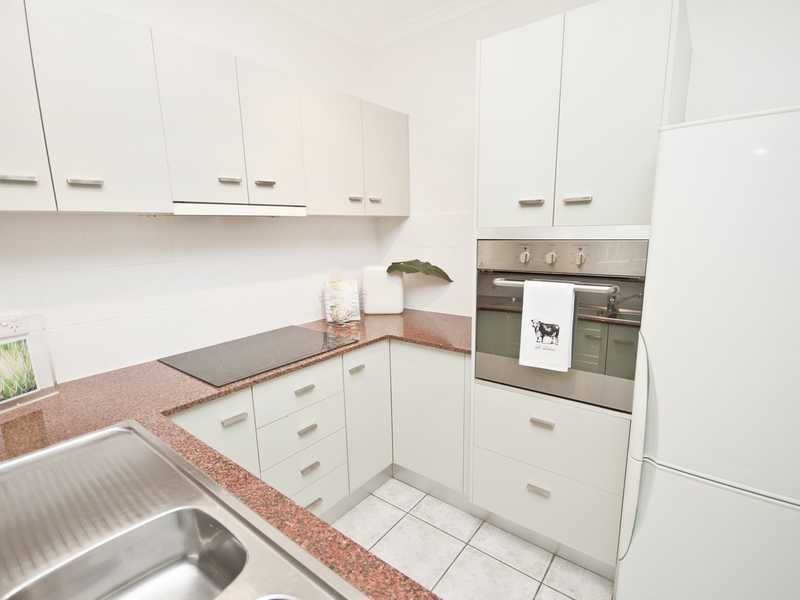 9/25 Digger Street, Cairns North QLD 4870