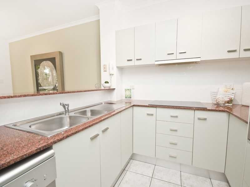 9/25 Digger Street, Cairns North QLD 4870