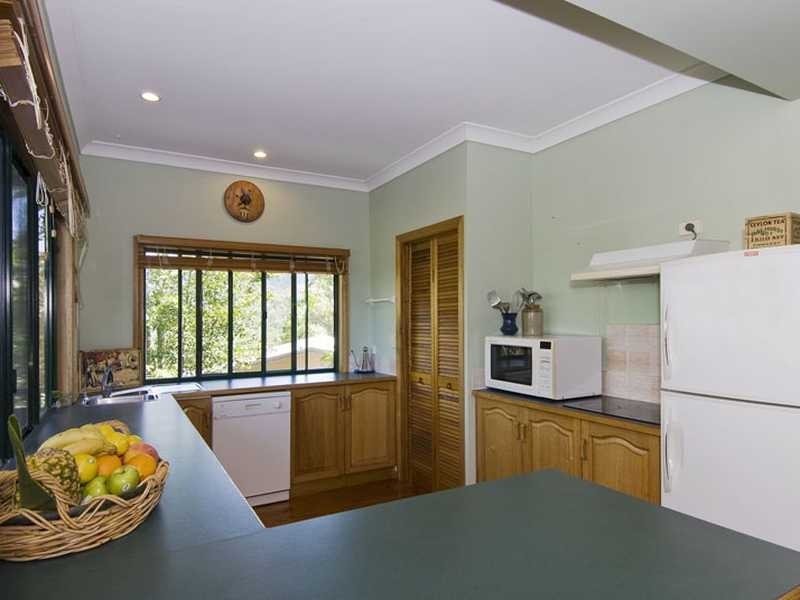 011 Amaroo Close, Smithfield QLD 4878