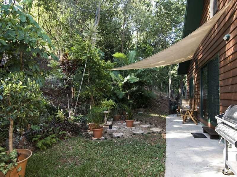 011 Amaroo Close, Smithfield QLD 4878