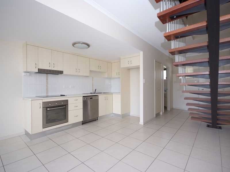 9/6 James Street, Cairns North QLD 4870