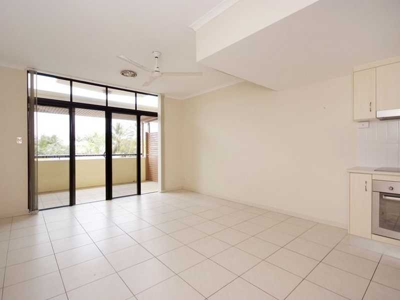 9/6 James Street, Cairns North QLD 4870