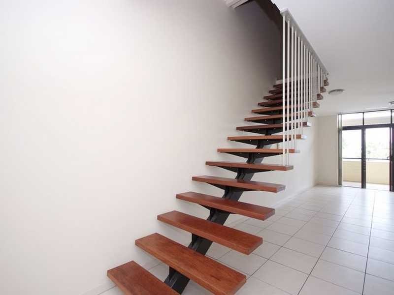 9/6 James Street, Cairns North QLD 4870