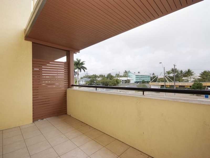 9/6 James Street, Cairns North QLD 4870