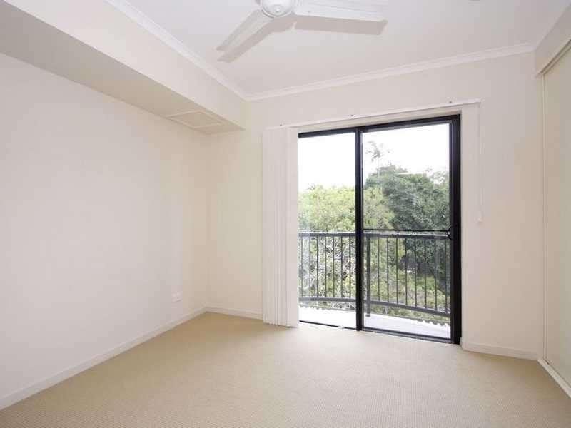 9/6 James Street, Cairns North QLD 4870