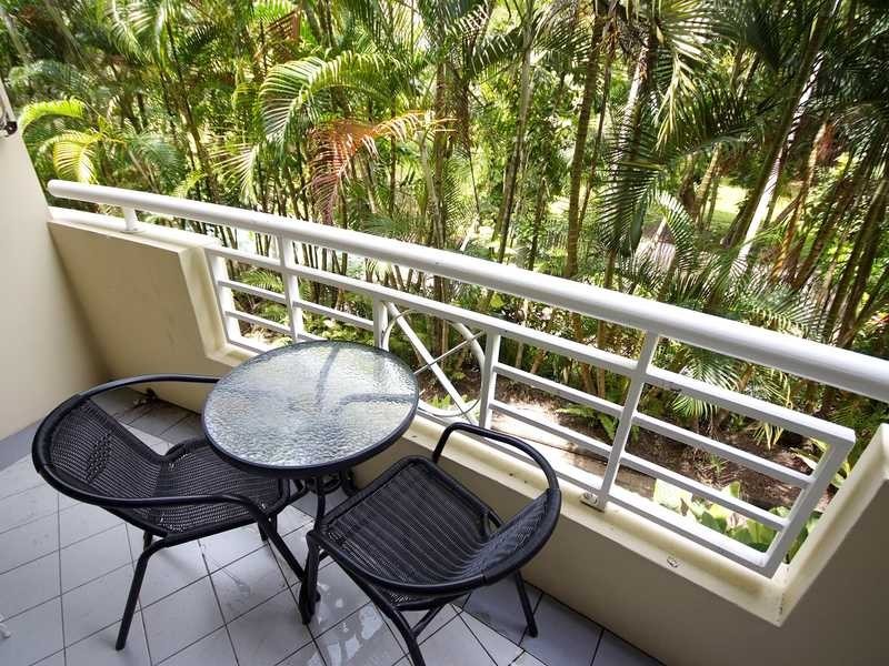 25 Digger Street, Cairns North QLD 4870