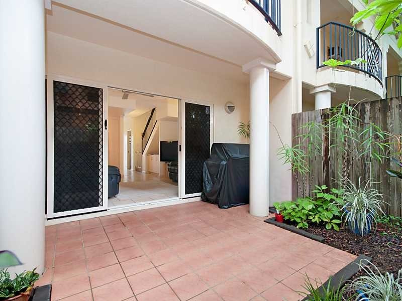 15/10 Digger Street, Cairns North QLD 4870