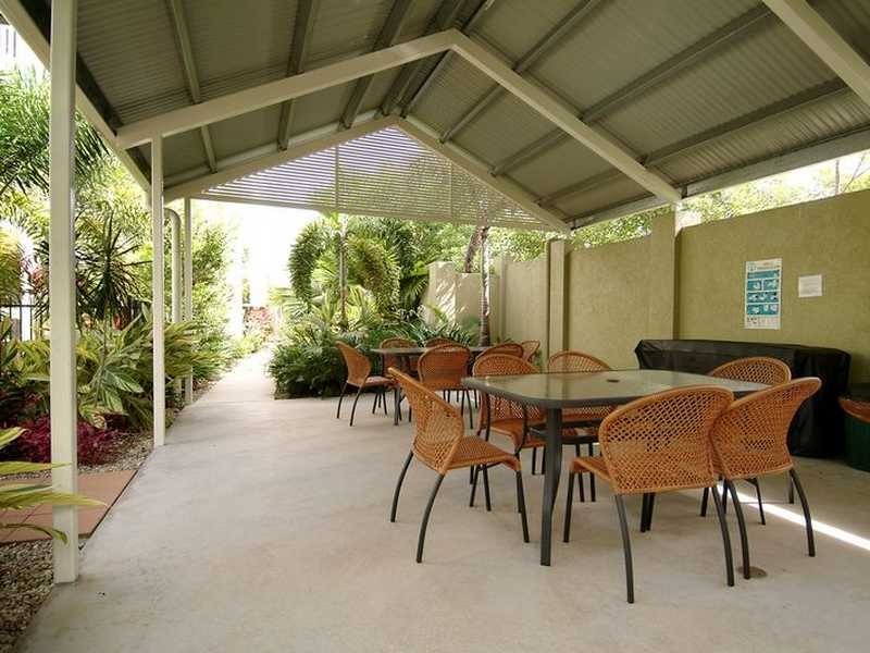 10/44 Pease Street, Cairns QLD 4870