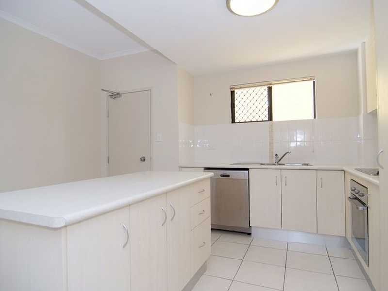 4/6 James Street, Cairns North QLD 4870